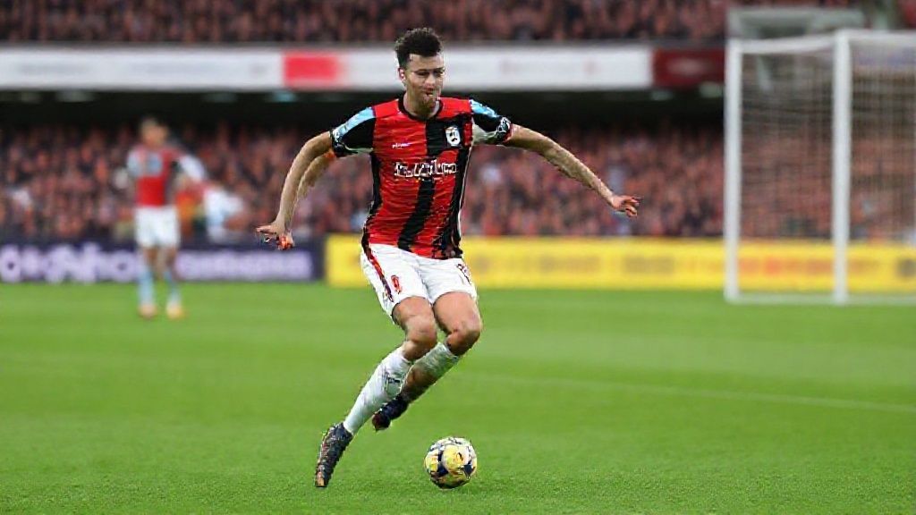 6500万镑！曼城加入塞梅尼奥争夺战 加纳飞翼成冬窗香饽饽