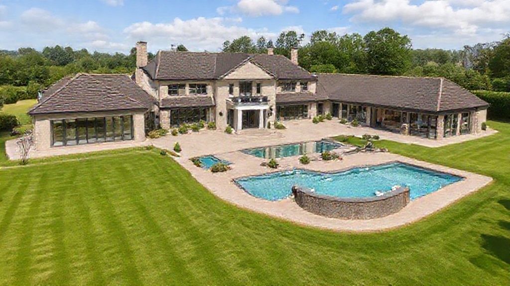 福登豪宅降价甩卖内幕：从派对风波到金童玉女的新生活